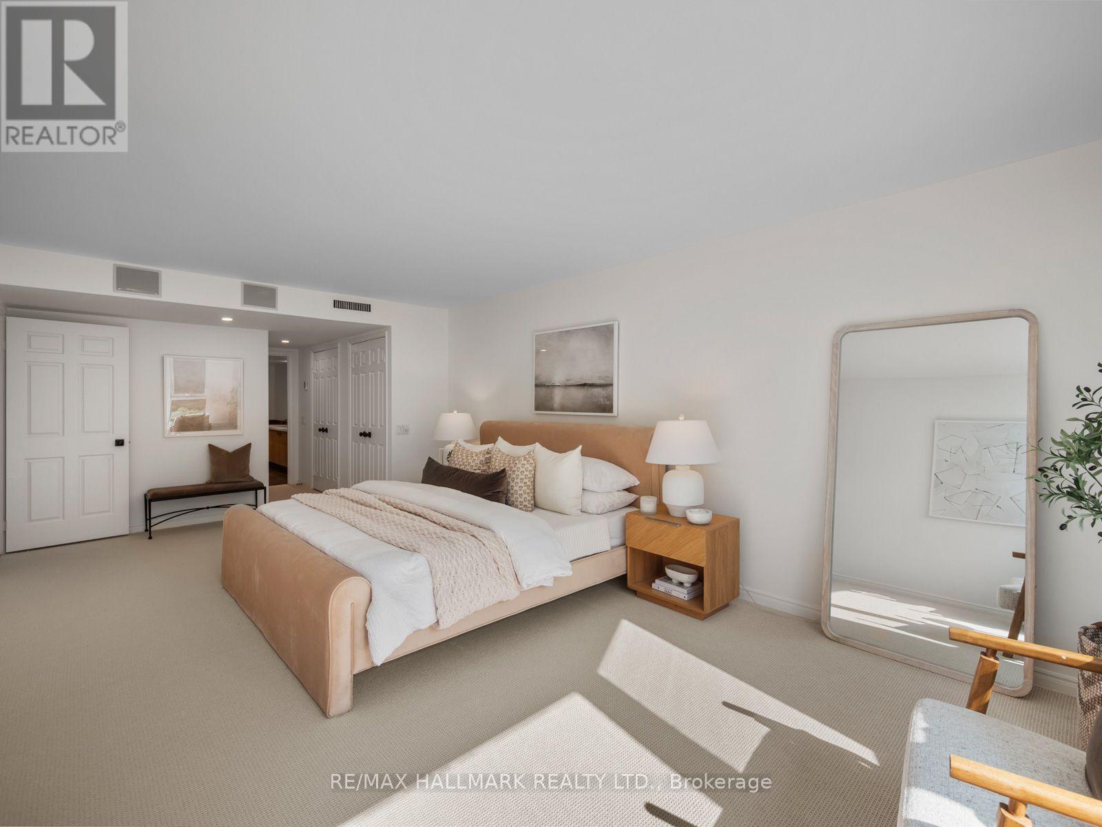 305 - 25 George Street, Toronto, ON