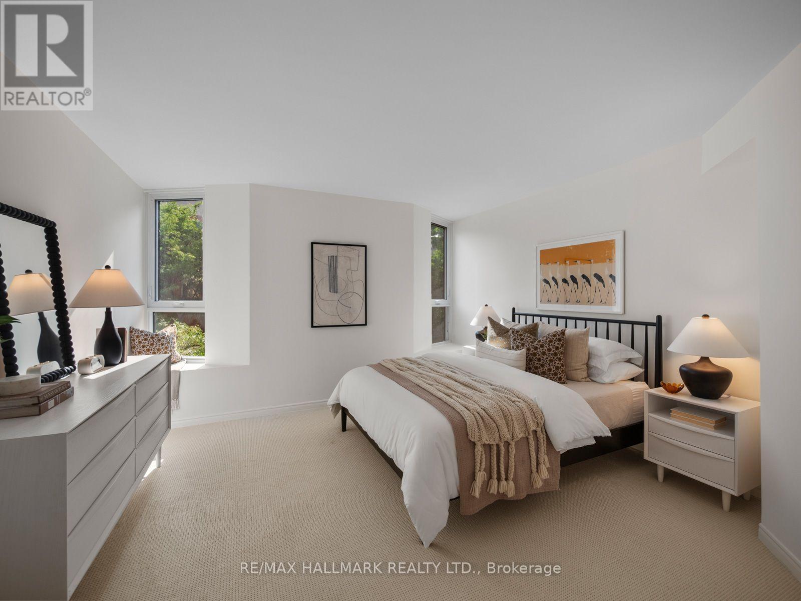 305 - 25 George Street, Toronto, ON
