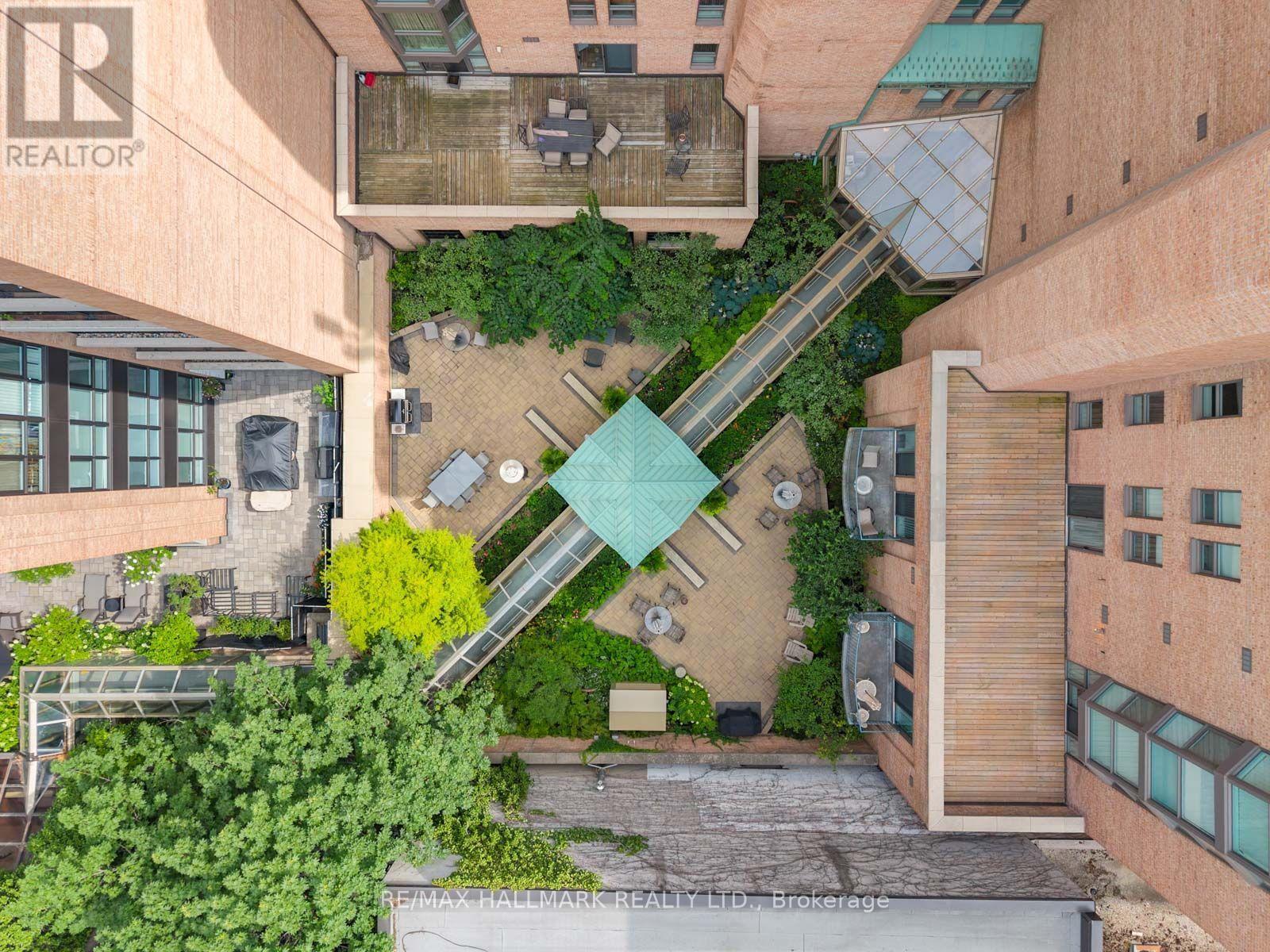 305 - 25 George Street, Toronto, ON