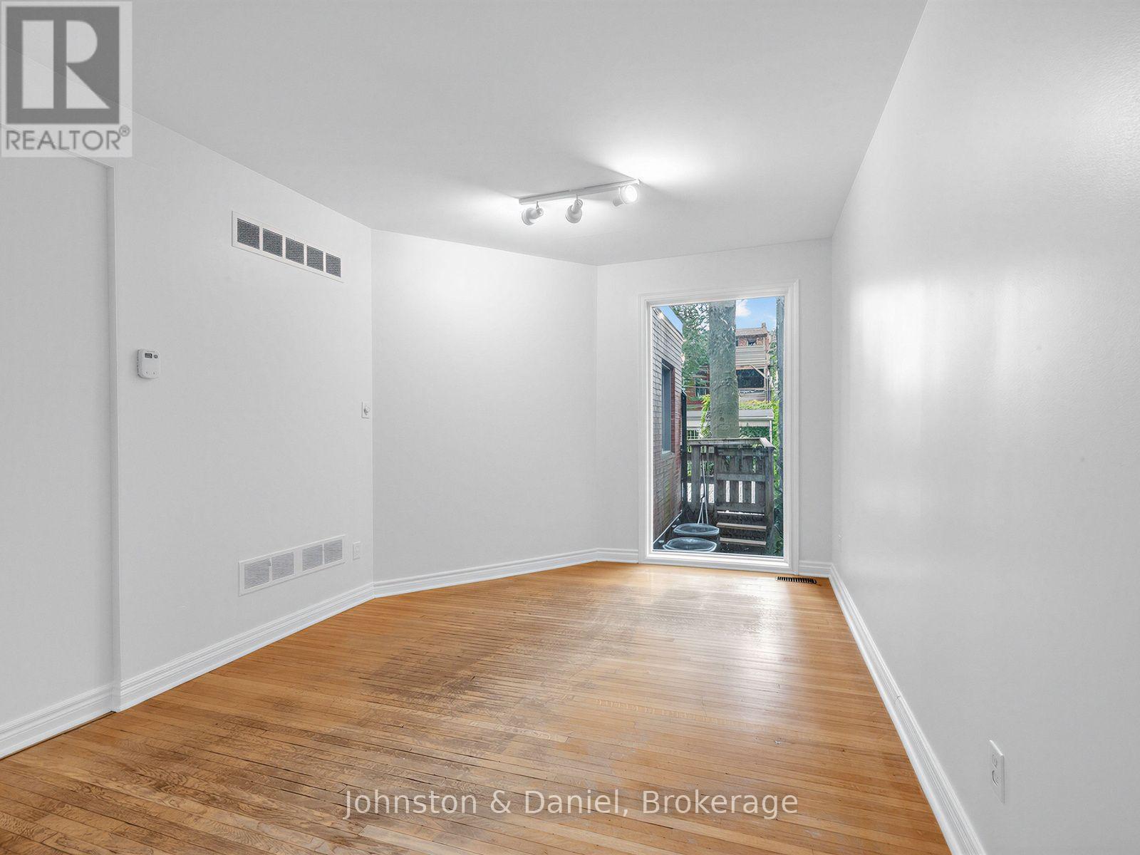 Main Floor Bedroom - 320 Brunswick Avenue, Toronto, ON