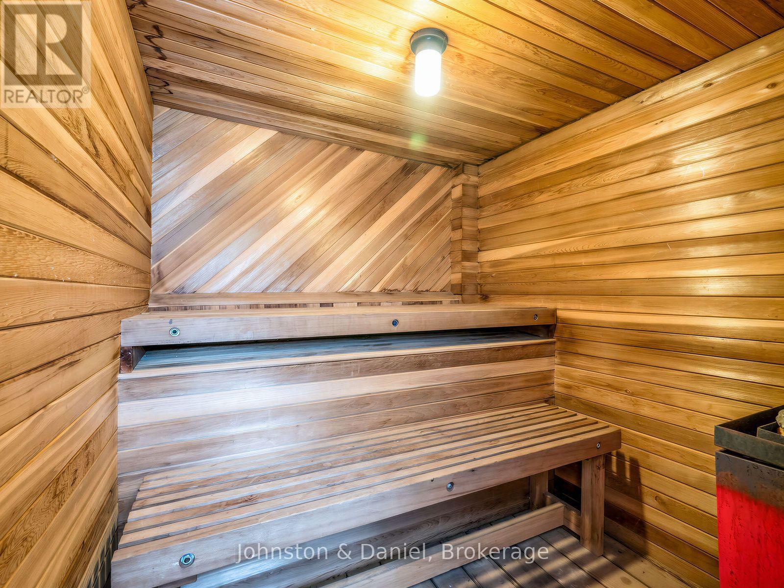 Basement sauna - 320 Brunswick Avenue, Toronto, ON