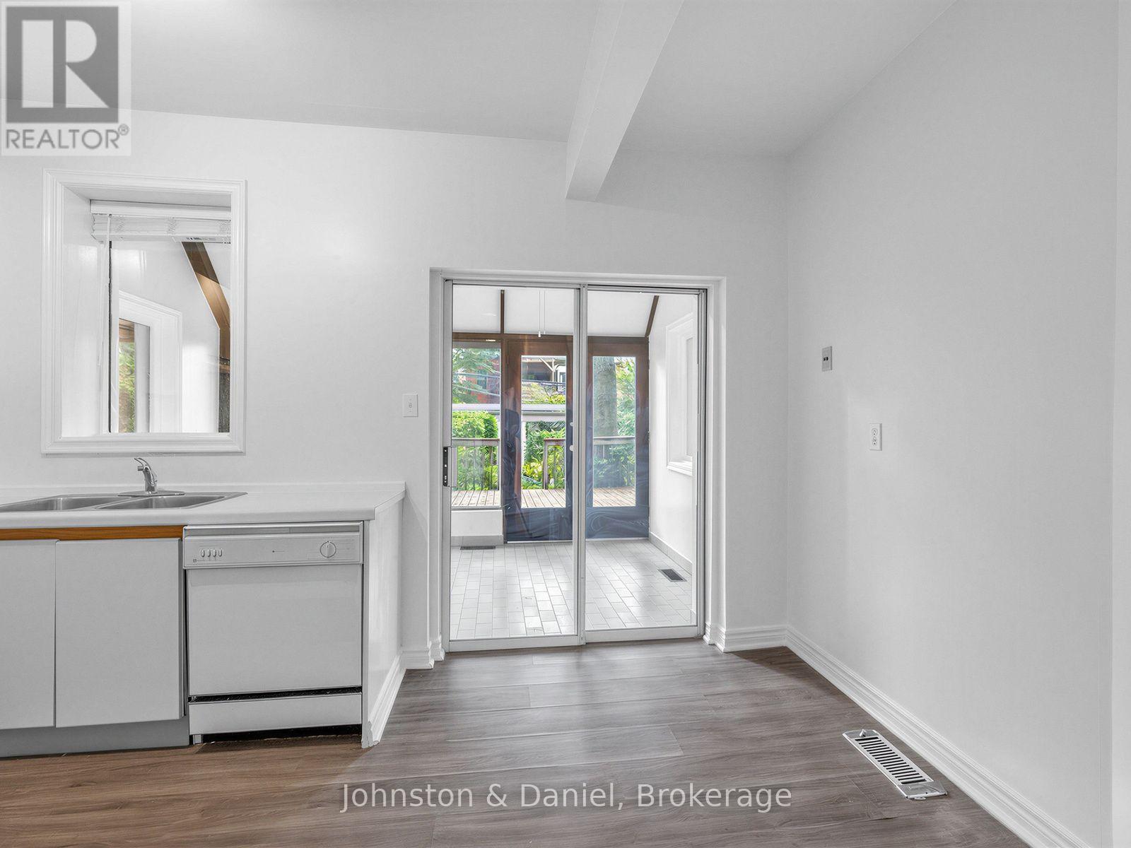 320 Brunswick Avenue, Toronto, ON