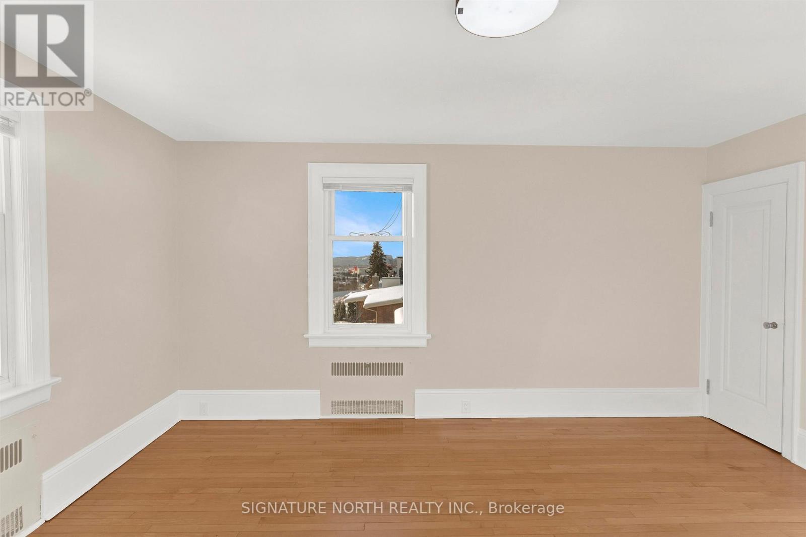 120 High Street, Thunder Bay (Mariday Heights), ON