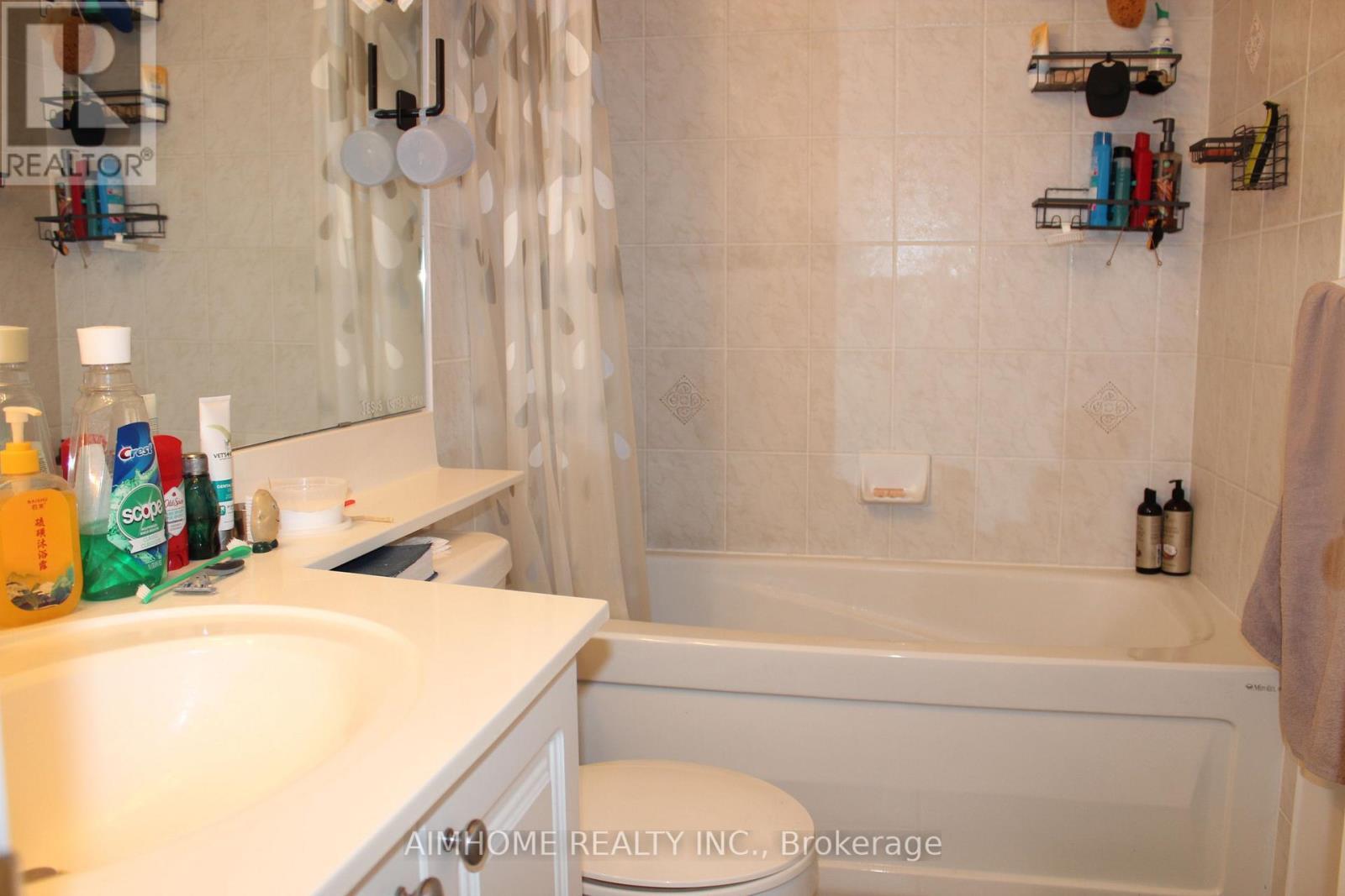 Uph 07 - 2627 Mccowan Road, Toronto, ON