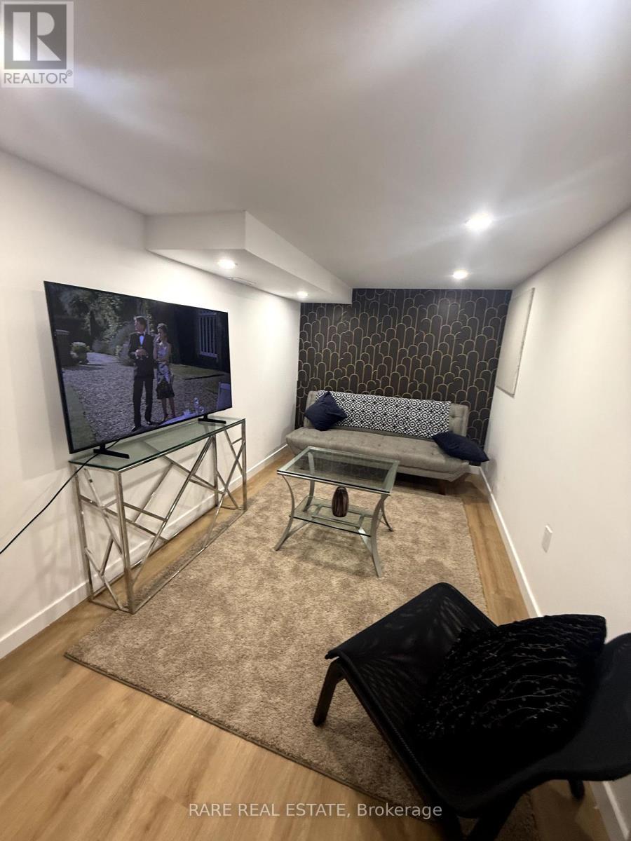 267 Fleetwood Drive, Oshawa, ON