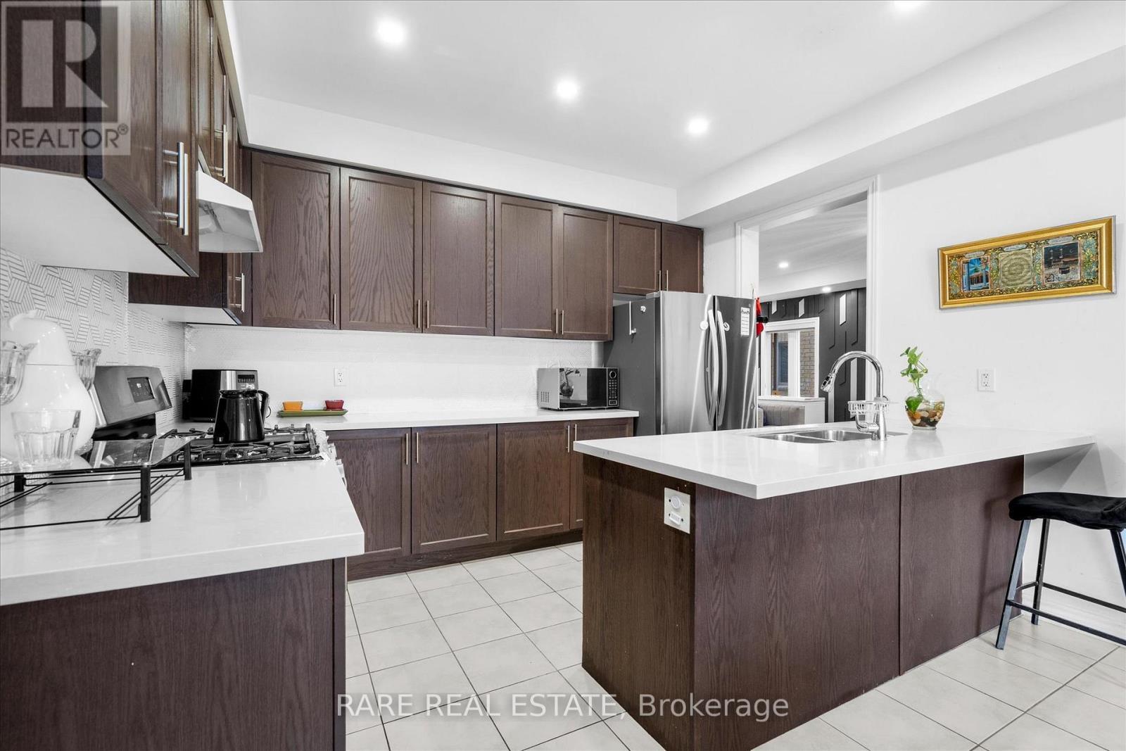 267 Fleetwood Drive, Oshawa, ON