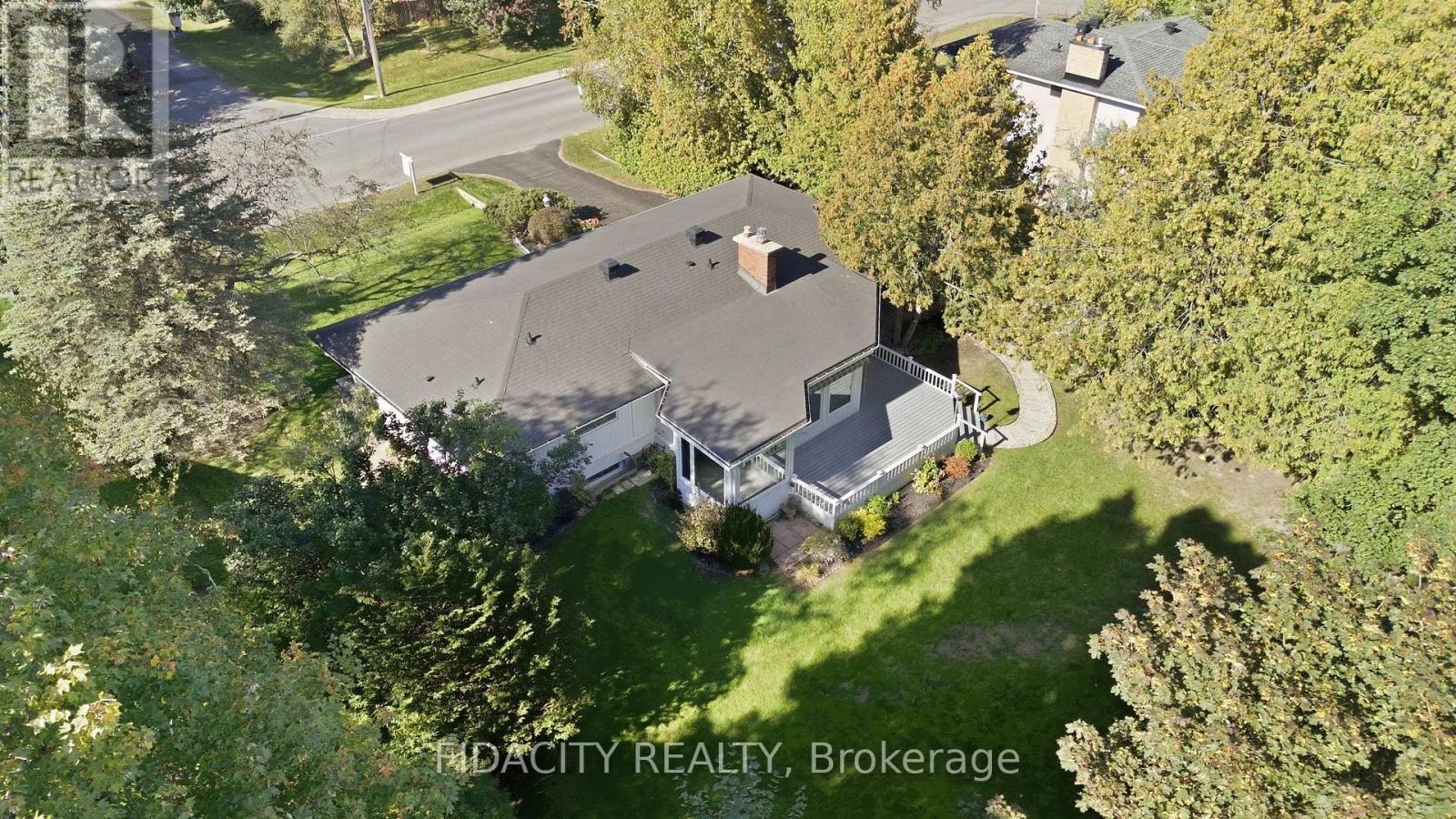 36 Beverly Street, Ottawa, ON