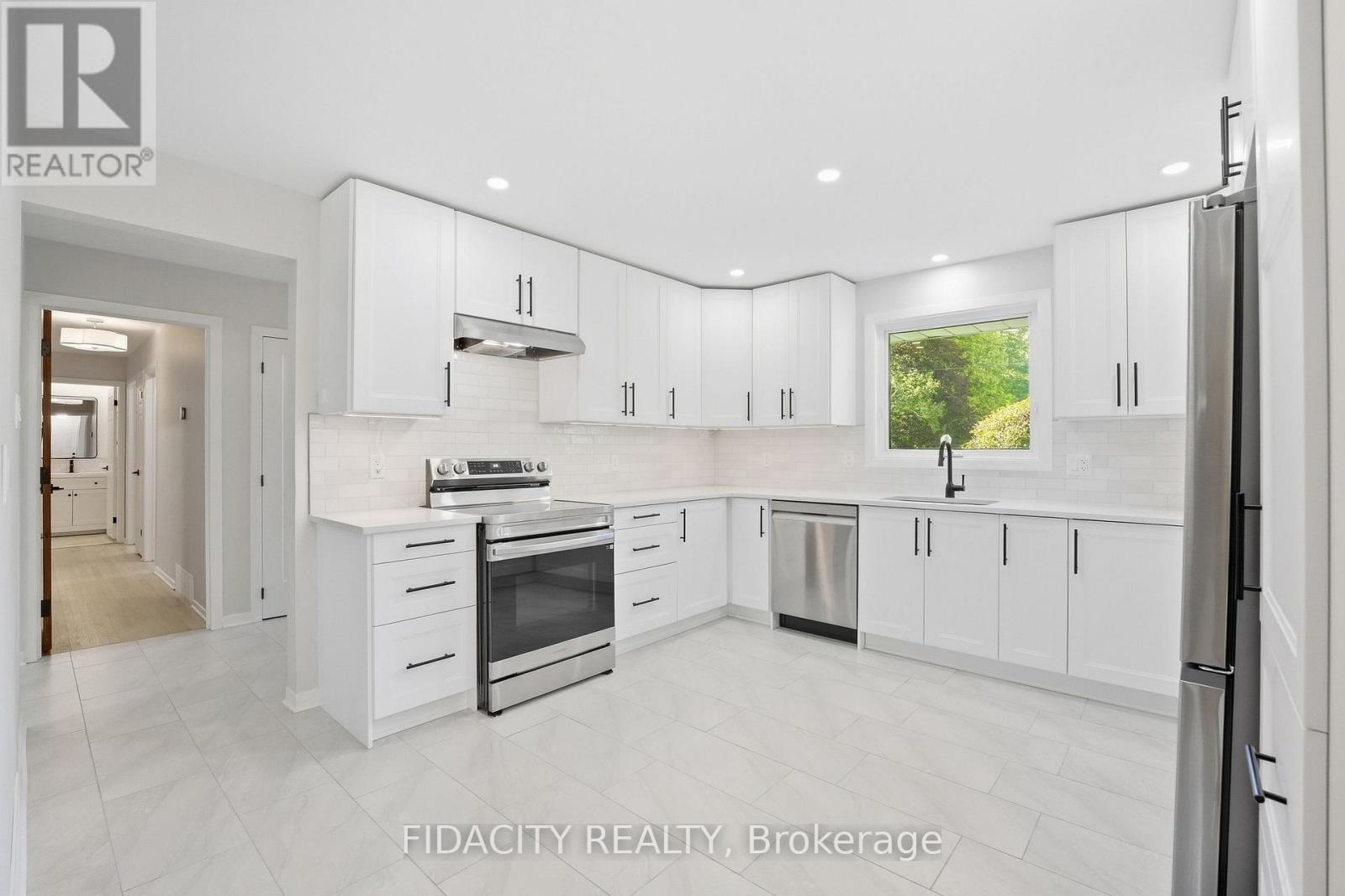 36 Beverly Street, Ottawa, ON