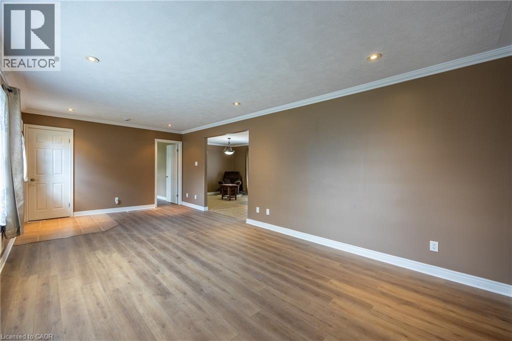 14 Carrick Street, Hagersville, ON