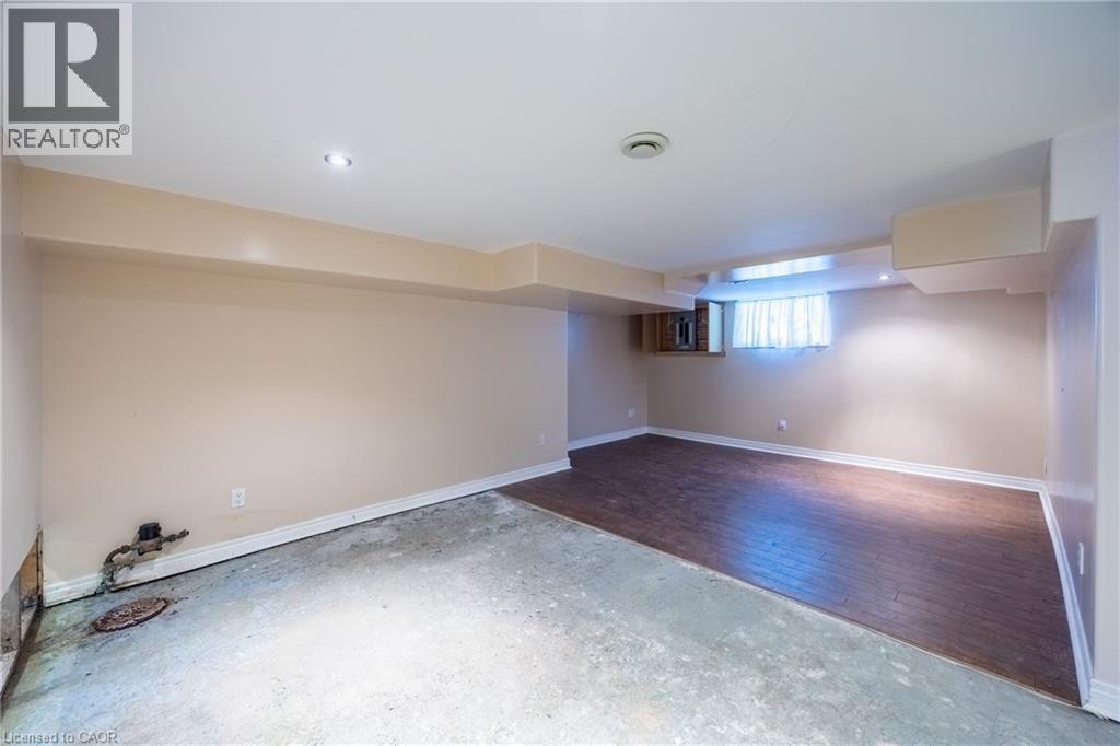 14 Carrick Street, Hagersville, ON