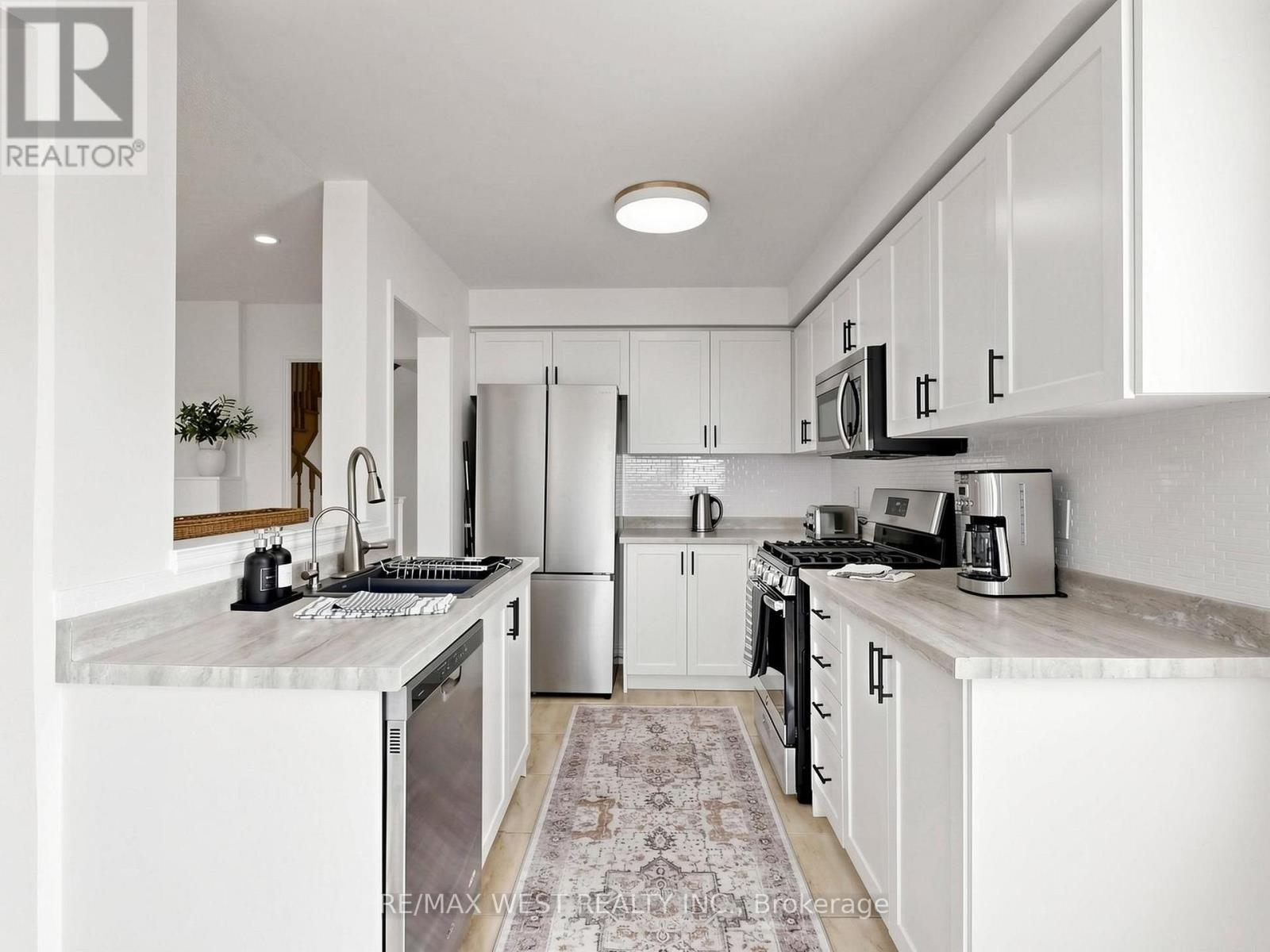 63 Echo Ridge Crescent, Vaughan, ON