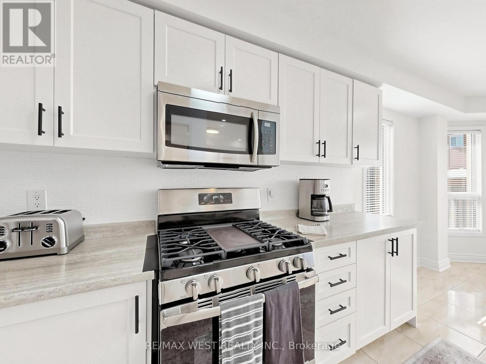 63 Echo Ridge Crescent, Vaughan, ON
