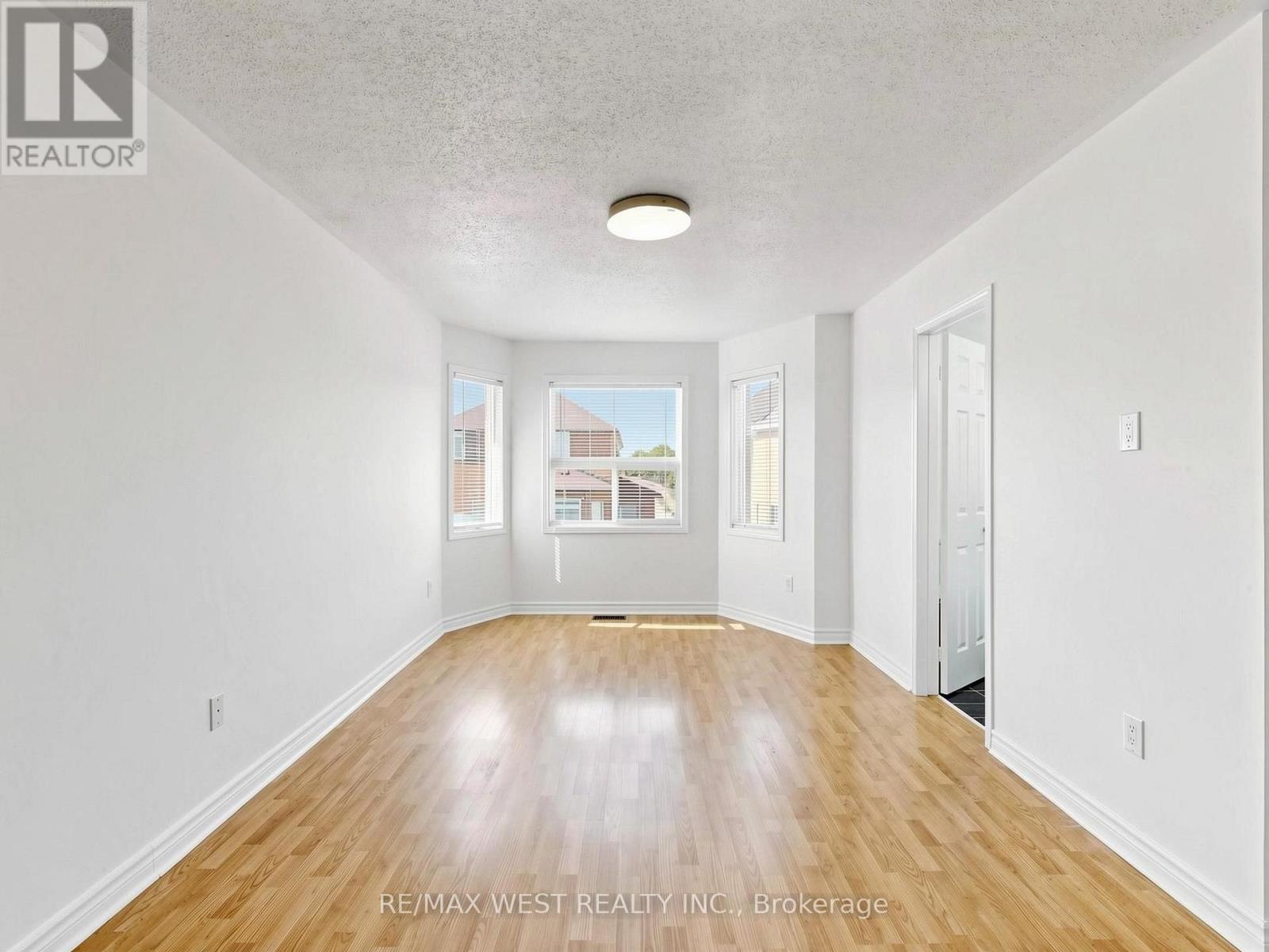 63 Echo Ridge Crescent, Vaughan, ON