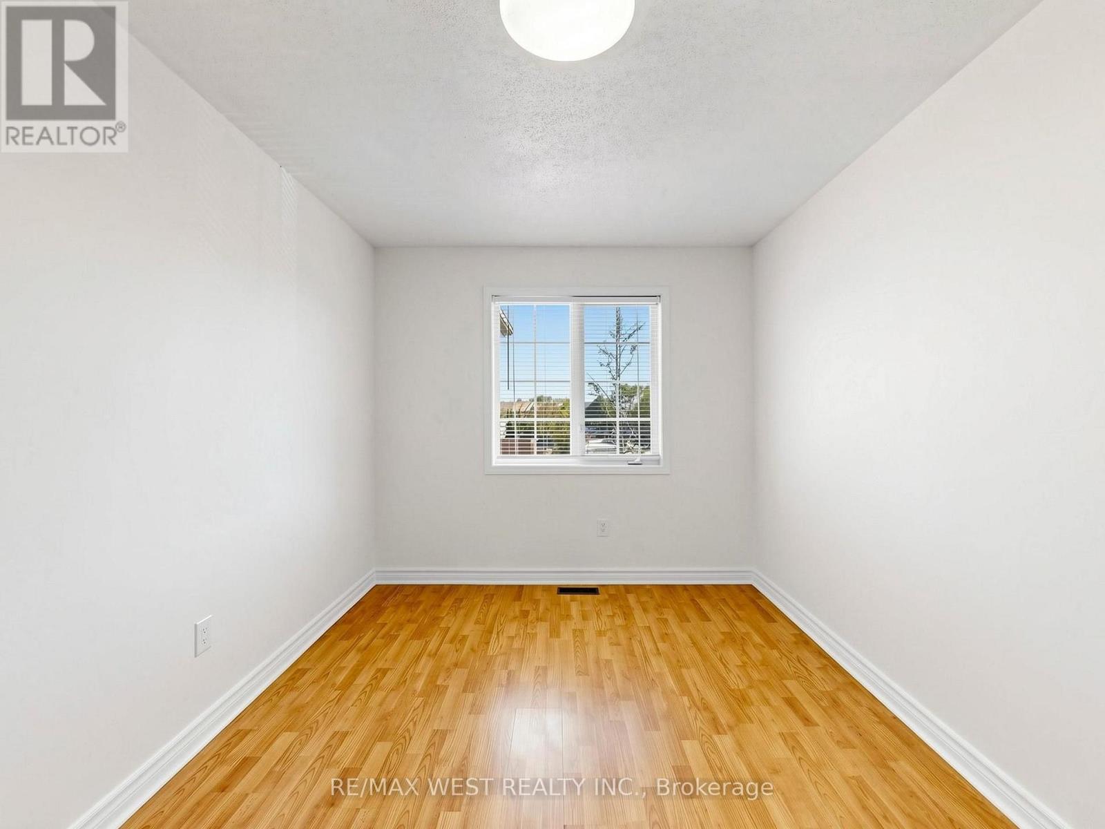 63 Echo Ridge Crescent, Vaughan, ON