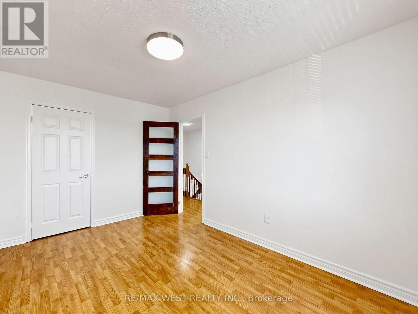 63 Echo Ridge Crescent, Vaughan, ON