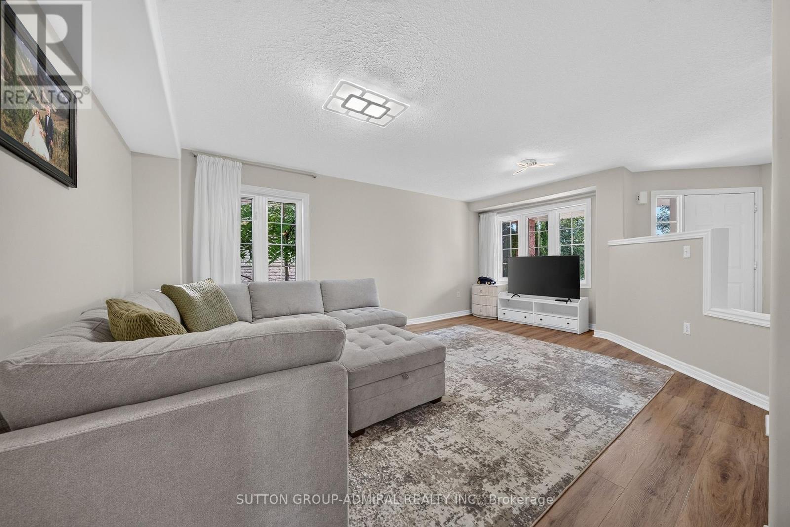 34 Balmoral Place, Barrie, ON