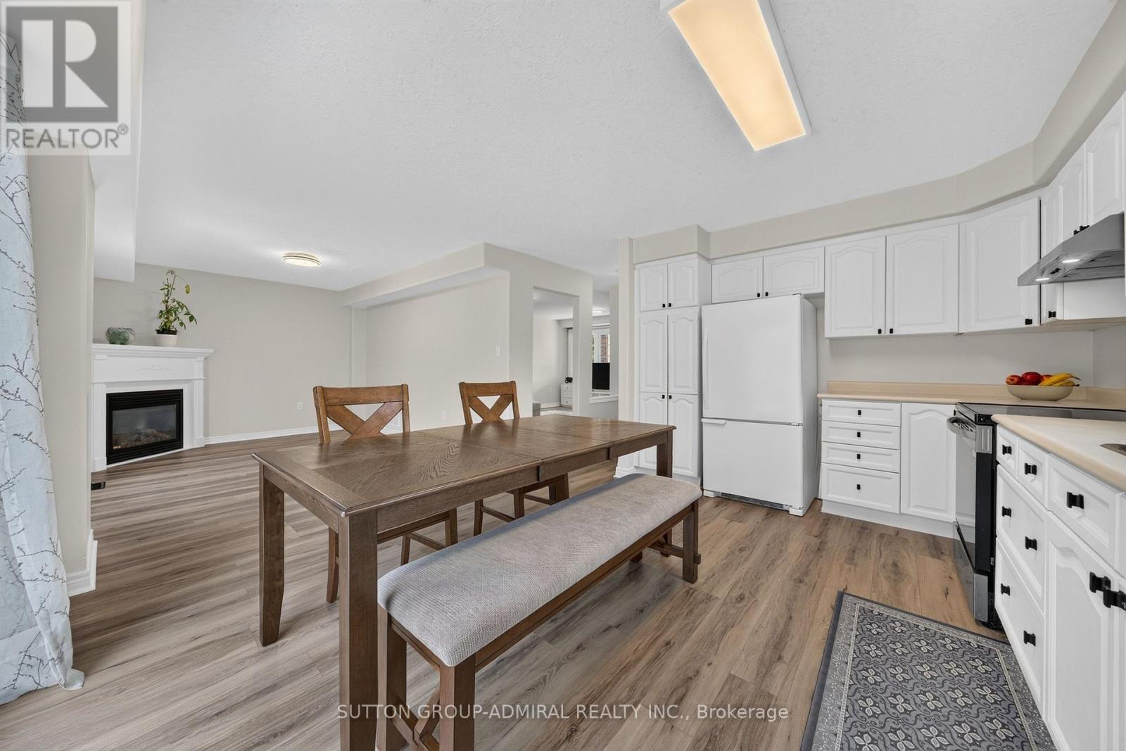 34 Balmoral Place, Barrie, ON