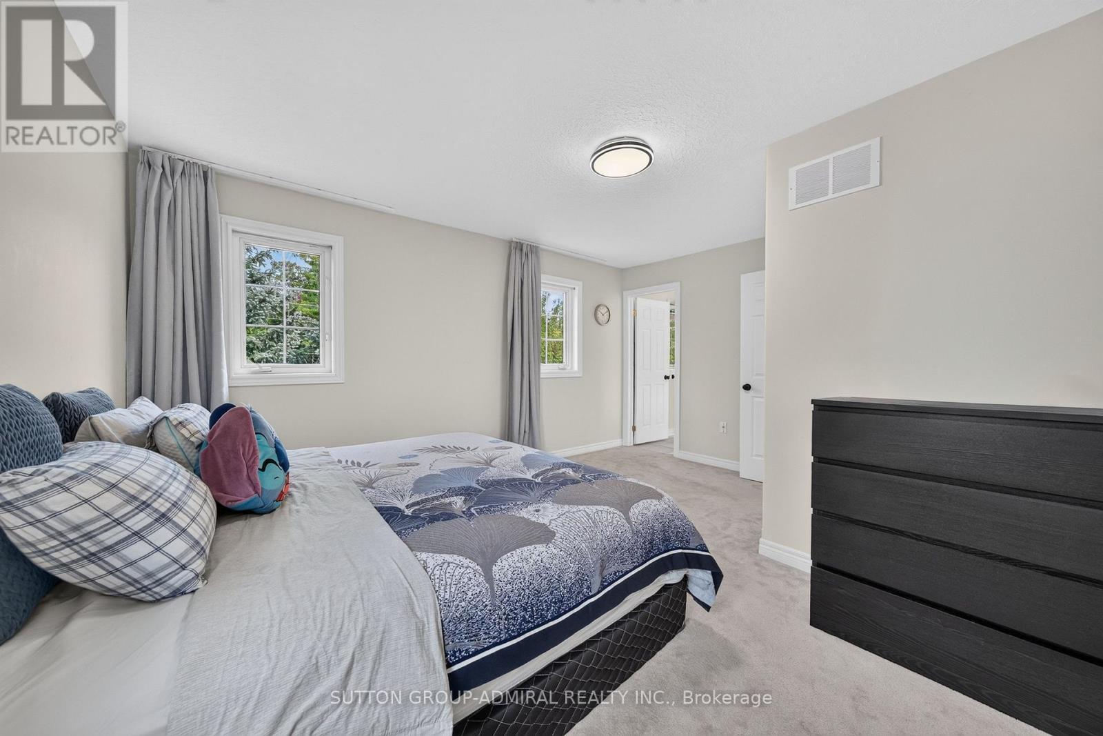 34 Balmoral Place, Barrie, ON