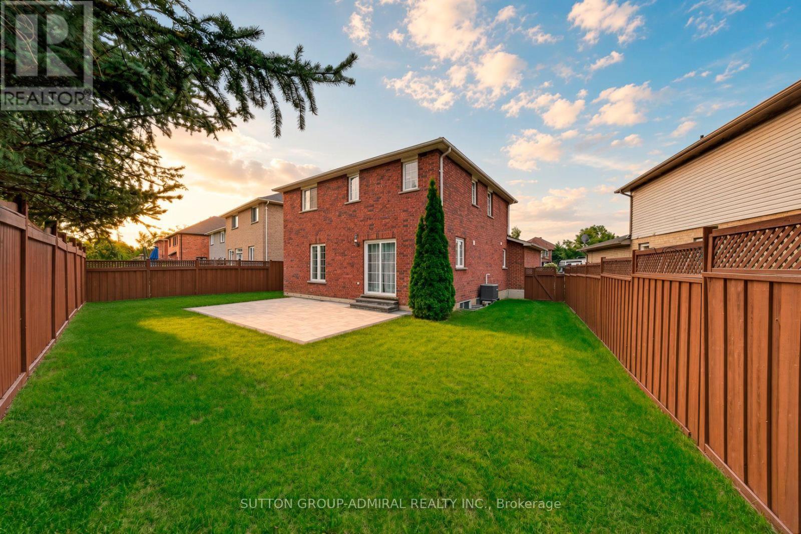 34 Balmoral Place, Barrie, ON