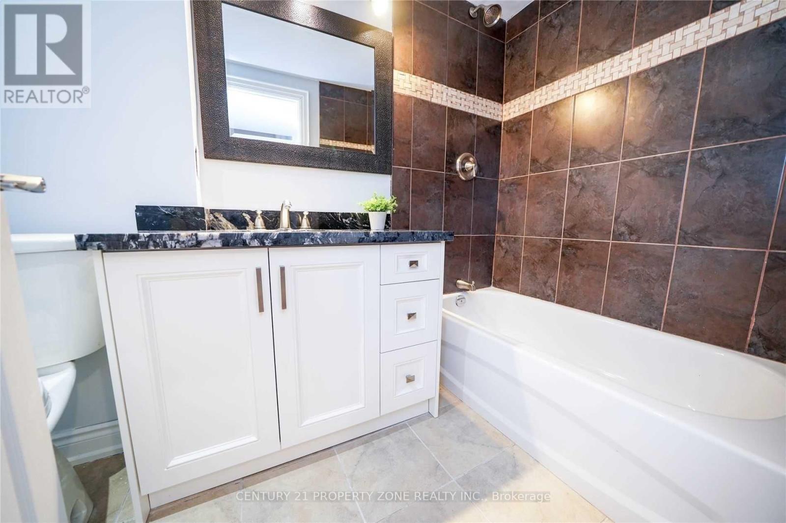 77 Bowshelm Court, Mississauga, ON