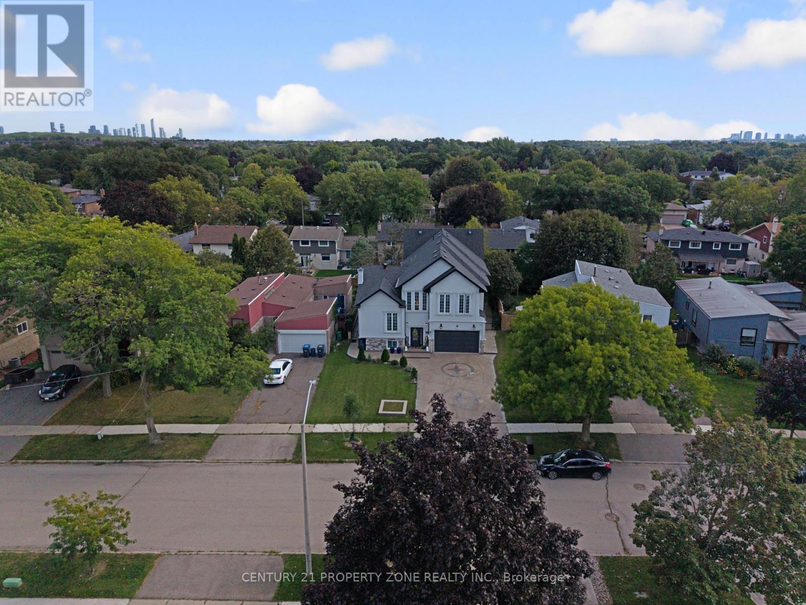 77 Bowshelm Court, Mississauga, ON