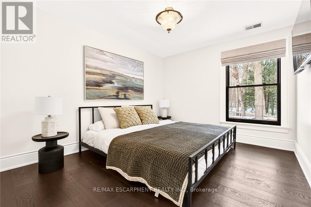 2129 Highview Drive, Burlington, ON