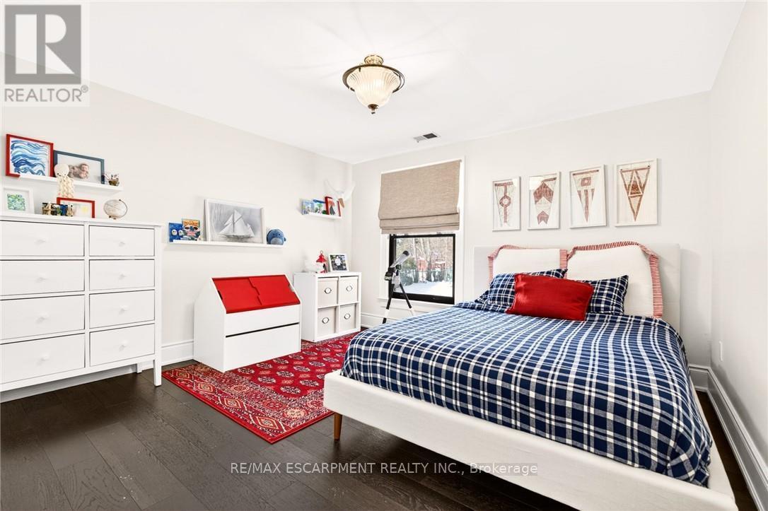 2129 Highview Drive, Burlington, ON