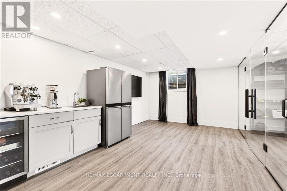2129 Highview Drive, Burlington, ON