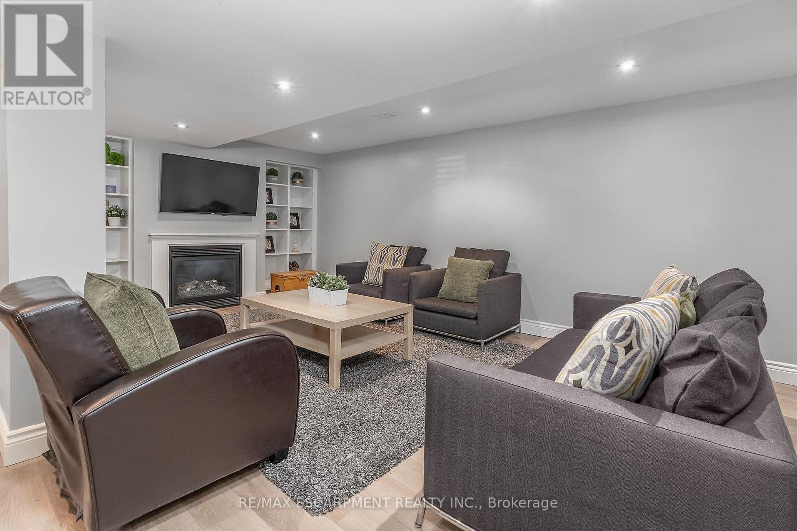 43 Miller Drive, Hamilton, ON