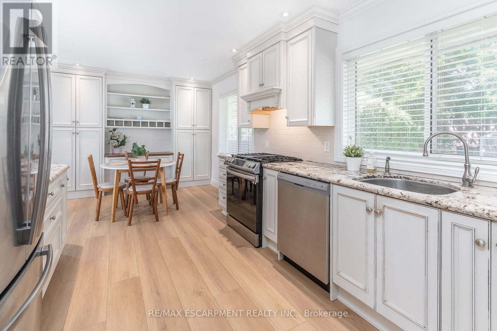 43 Miller Drive, Hamilton, ON