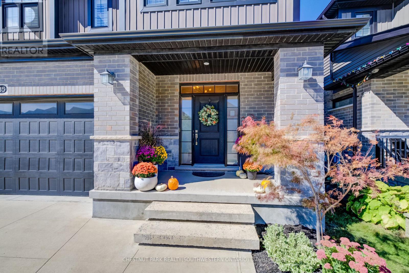 35 Greyhawk Street, Kitchener, ON