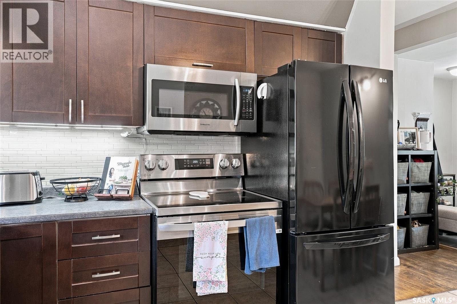 2518 Ewart Avenue, Saskatoon, SK