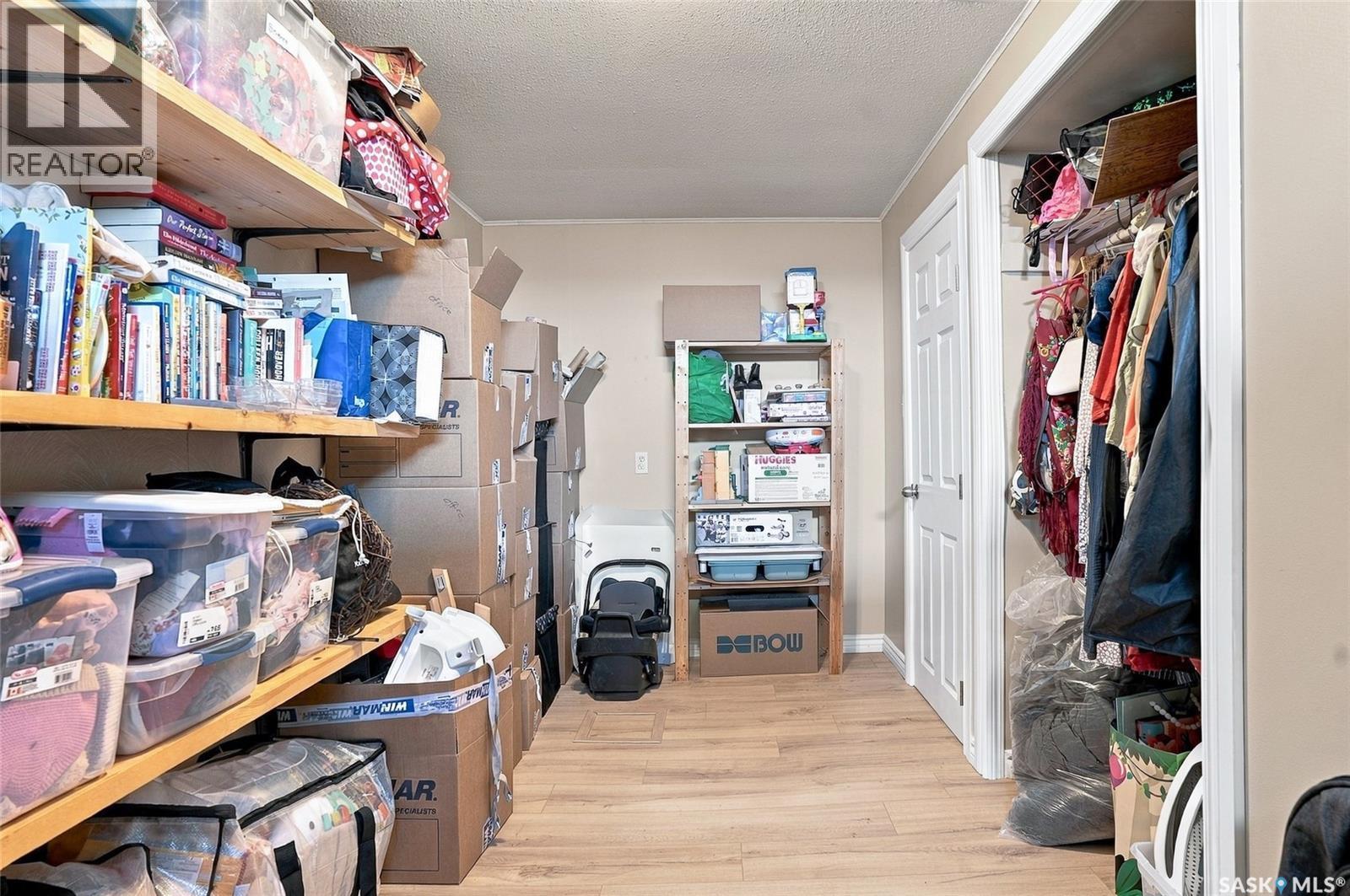 2518 Ewart Avenue, Saskatoon, SK