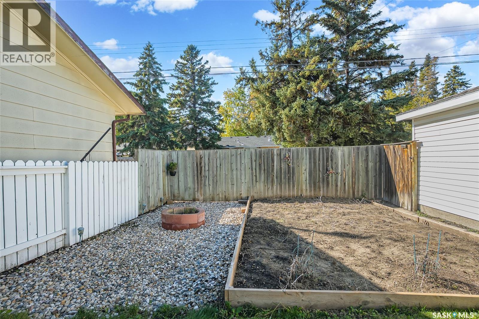 2518 Ewart Avenue, Saskatoon, SK