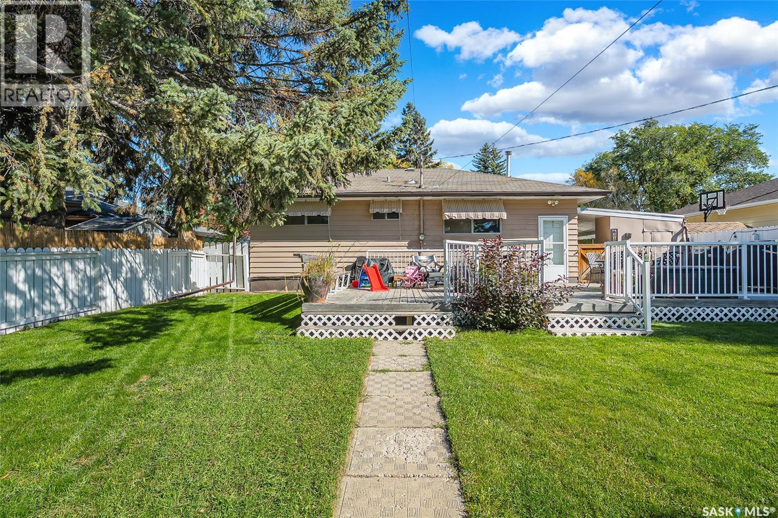 2518 Ewart Avenue, Saskatoon, SK
