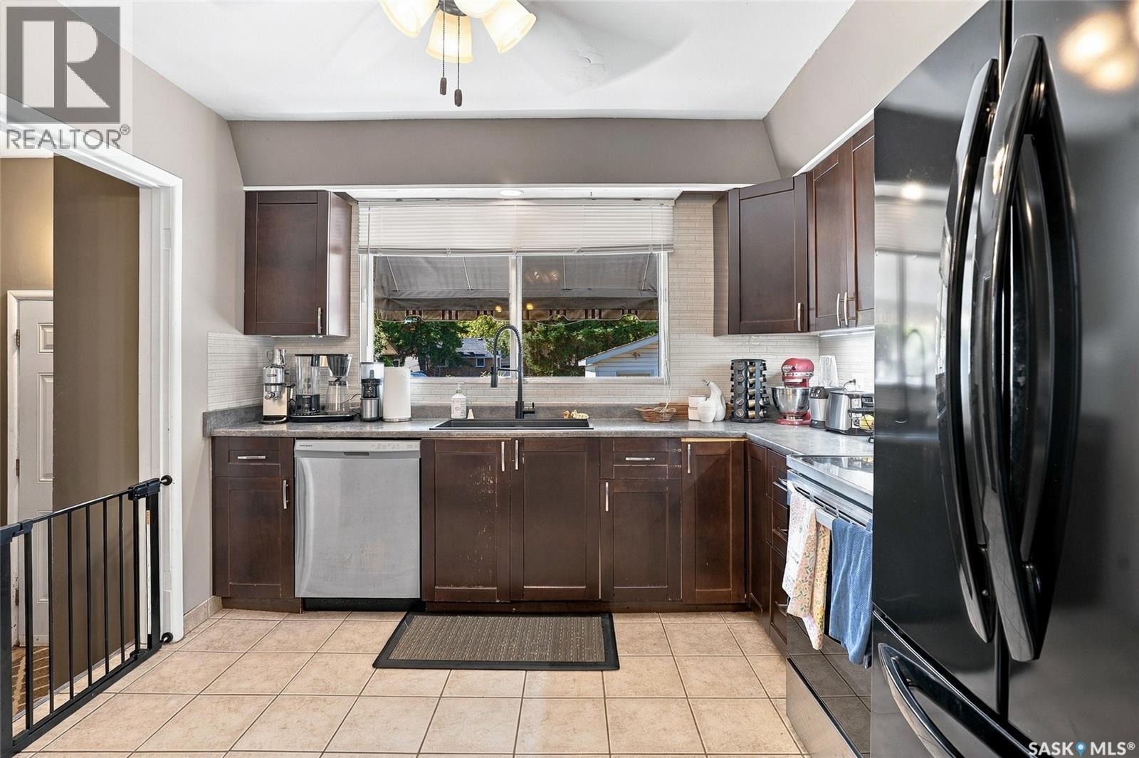 2518 Ewart Avenue, Saskatoon, SK
