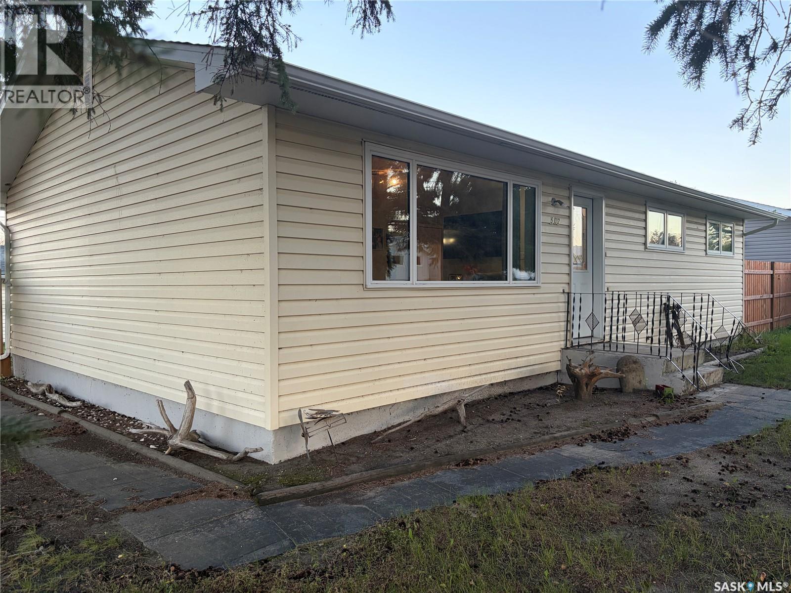 502 6Th Street E, Wynyard, SK