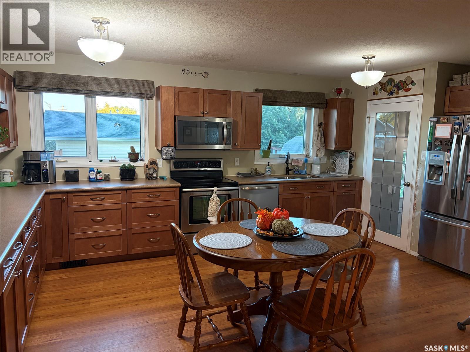502 6Th Street E, Wynyard, SK