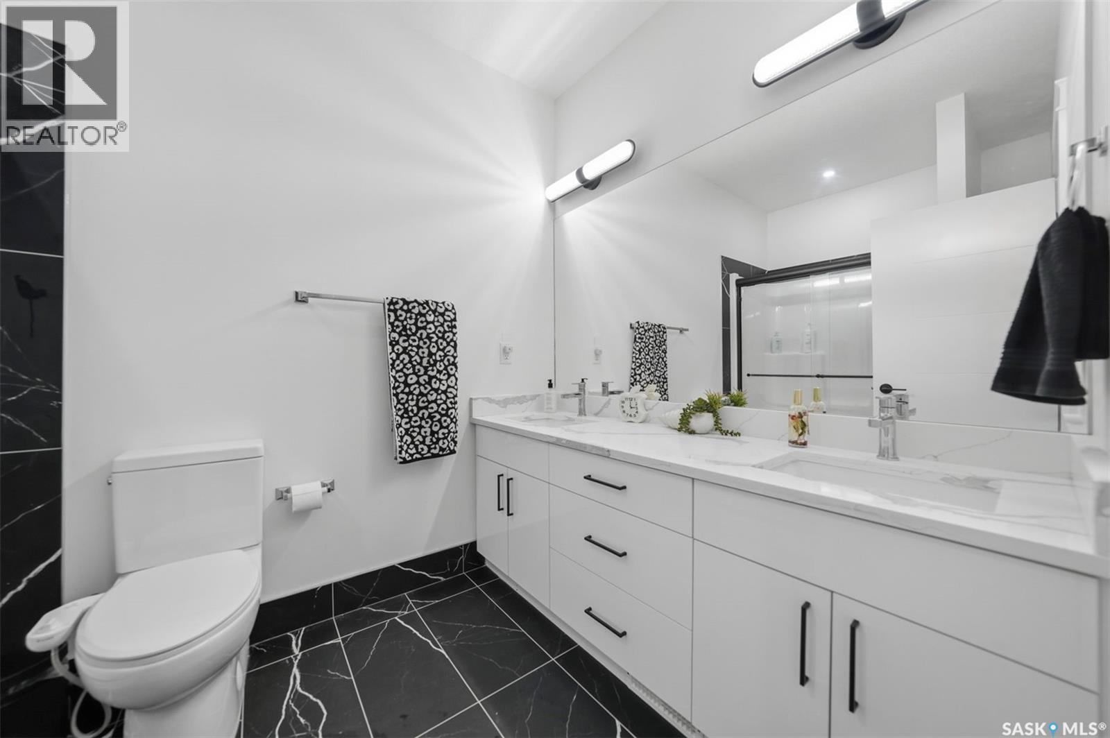 183 Mazurek Crescent, Saskatoon, SK
