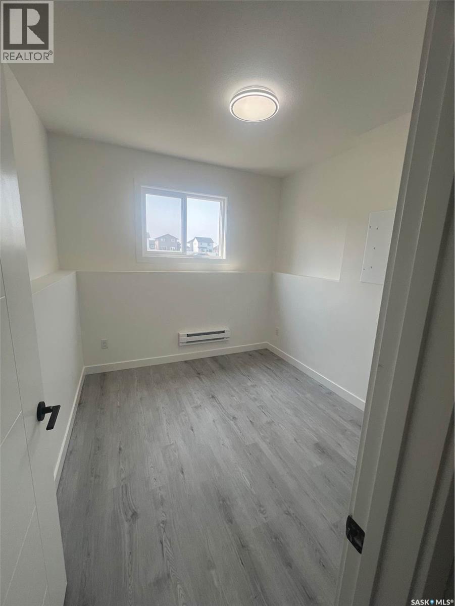 183 Mazurek Crescent, Saskatoon, SK