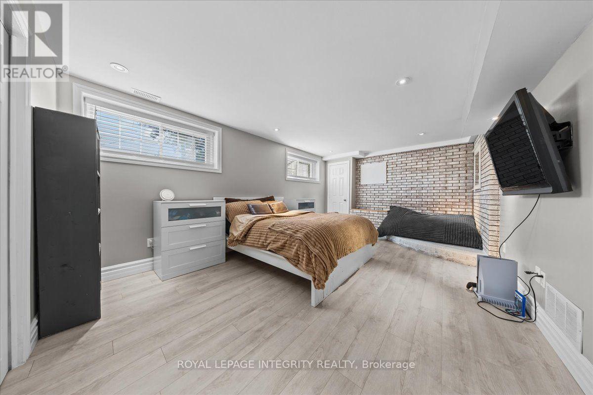 3073 Old Montreal Road, Ottawa, ON
