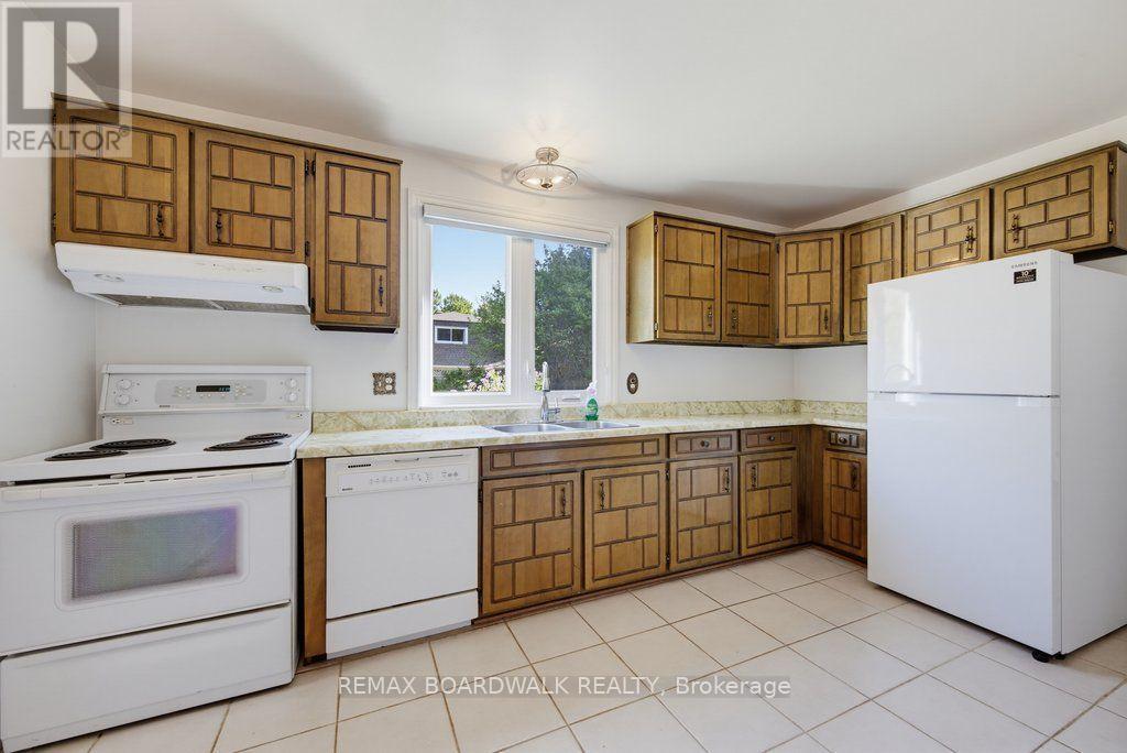 60 Northpark Drive, Ottawa, ON
