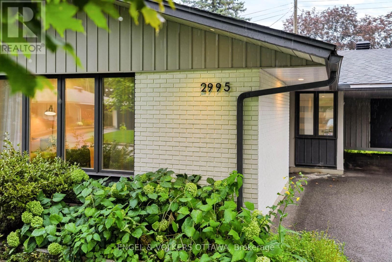 2995 Cowan Crescent, Ottawa, ON
