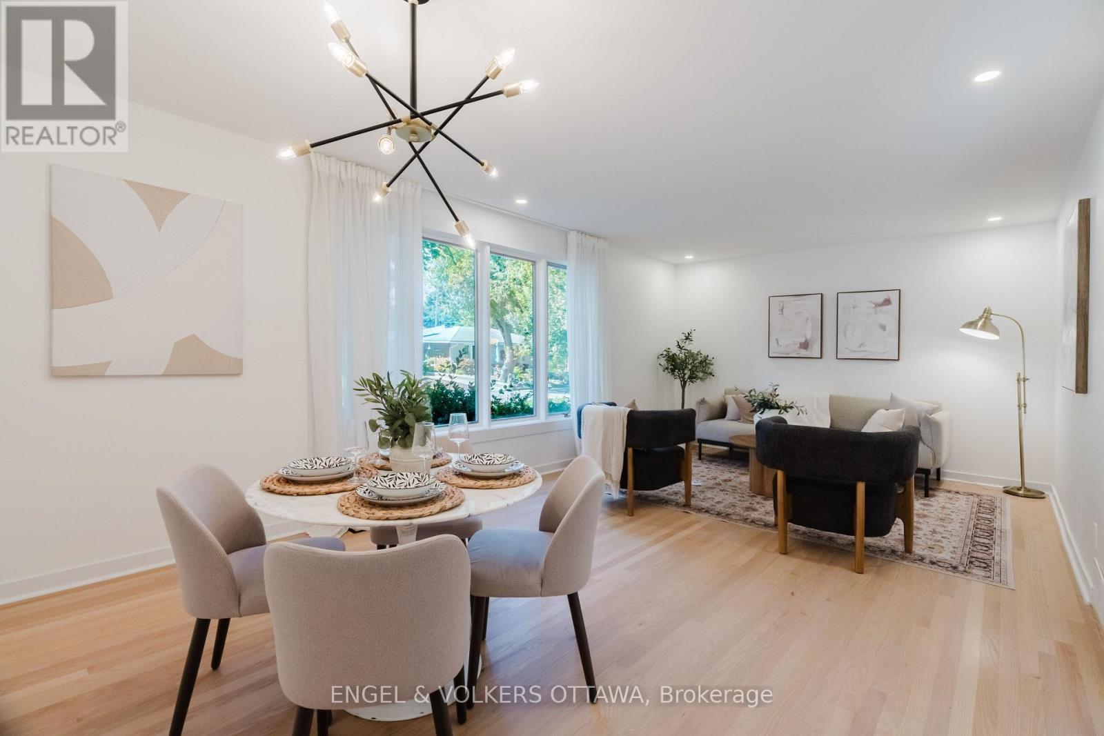 2995 Cowan Crescent, Ottawa, ON