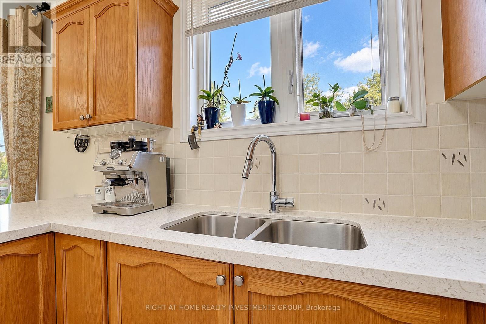 14 Shiner Drive, Richmond Hill, ON