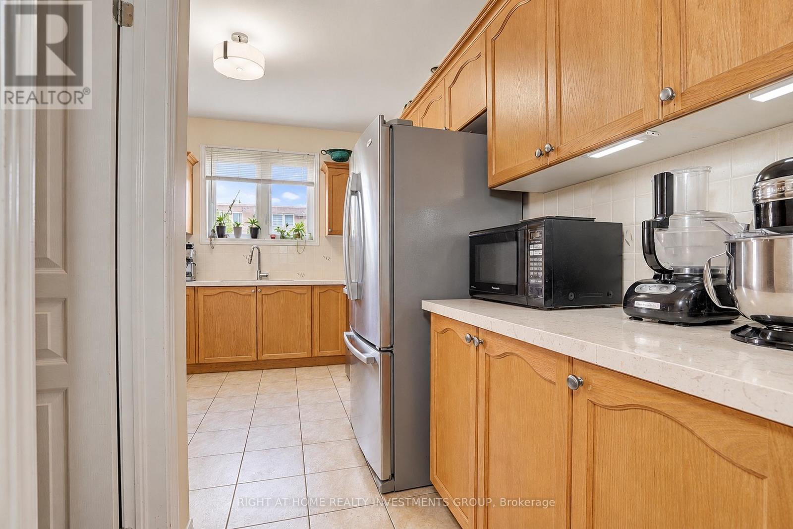 14 Shiner Drive, Richmond Hill, ON