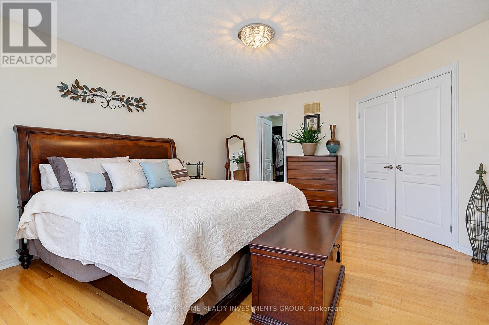 14 Shiner Drive, Richmond Hill, ON