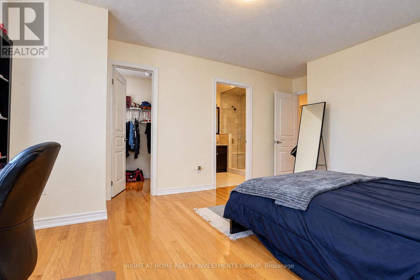 14 Shiner Drive, Richmond Hill, ON