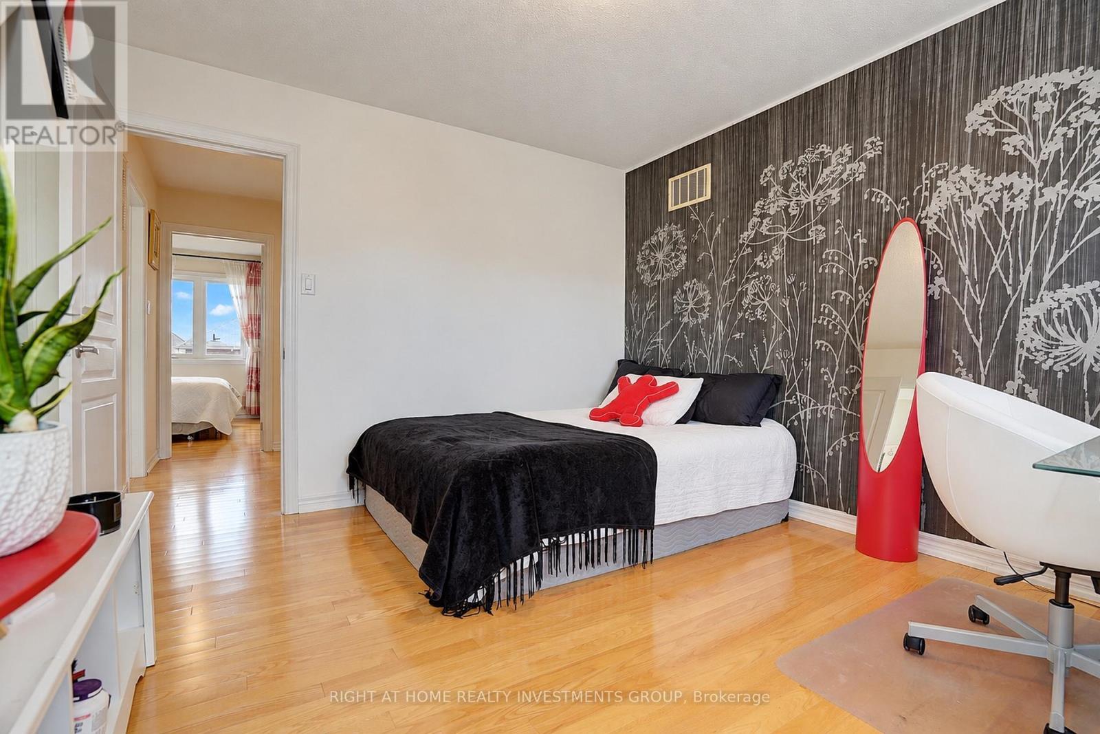 14 Shiner Drive, Richmond Hill, ON