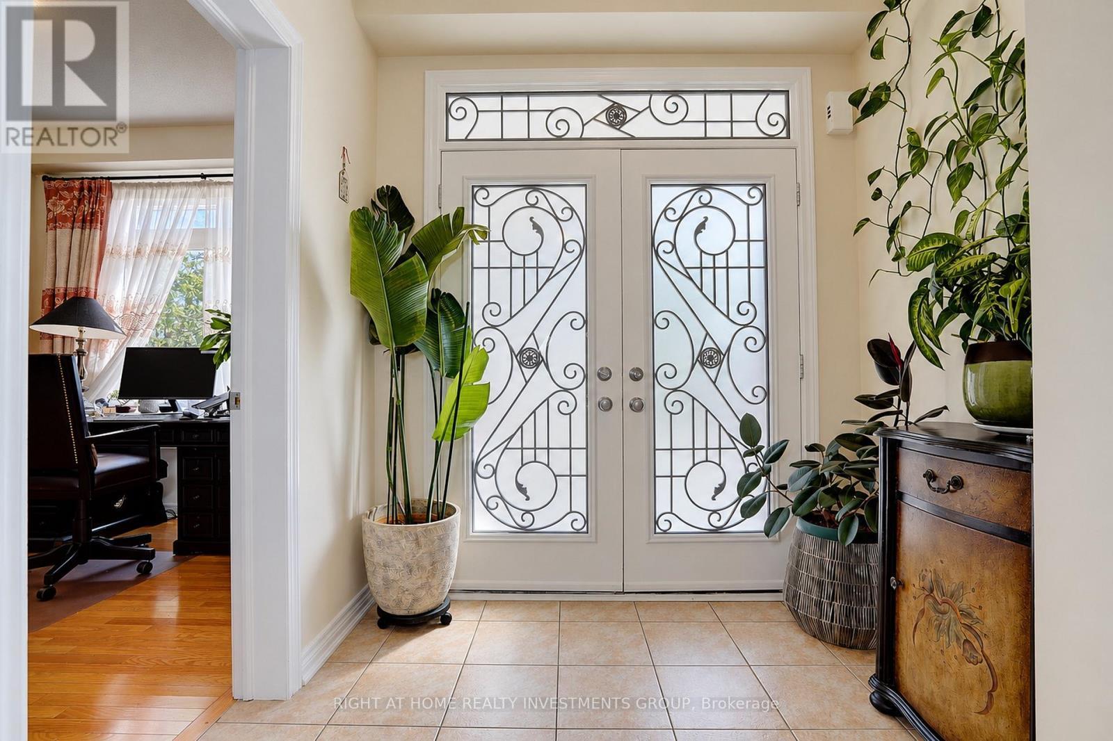 14 Shiner Drive, Richmond Hill, ON
